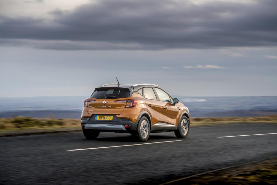  Renault Captur Iconic 2019 года  (UK) (фото 16 из 40)